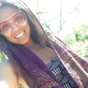 Meet your Posher, Deja